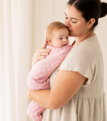Ninho Bebê Premium Rosa com Corações